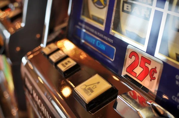 arti gambling Live Casino Hall